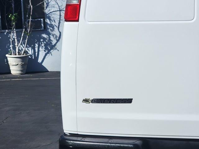 2025 Chevrolet Express Cargo 2500 2500 Extended Wheelbase Rear-Wheel Drive