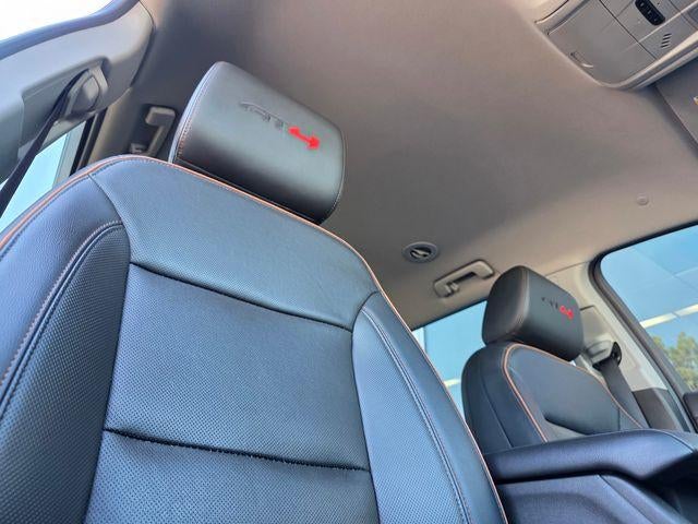 2023 GMC Acadia AWD AT4