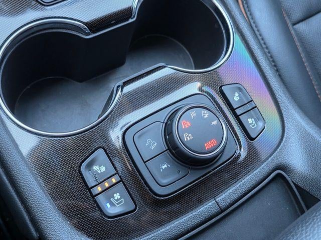 2023 GMC Acadia AWD AT4