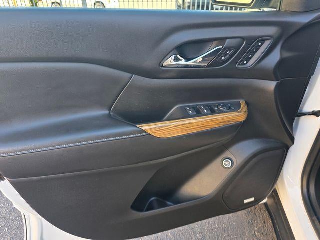 2017 GMC Acadia AWD Denali