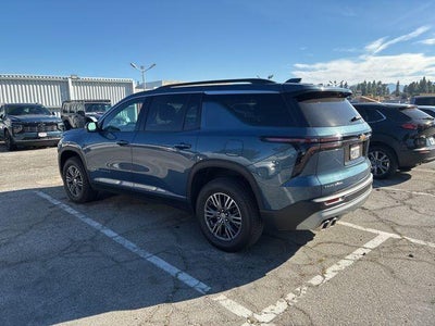 2024 Chevrolet Traverse LT w/1LT
