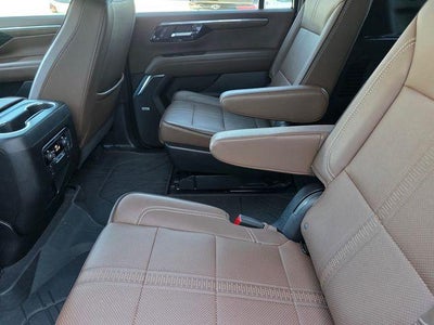 2025 Chevrolet Suburban 4WD High Country