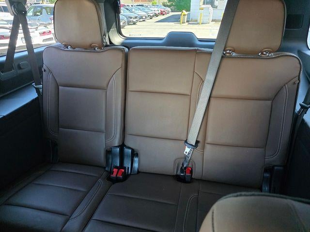 2025 Chevrolet Suburban 4WD High Country