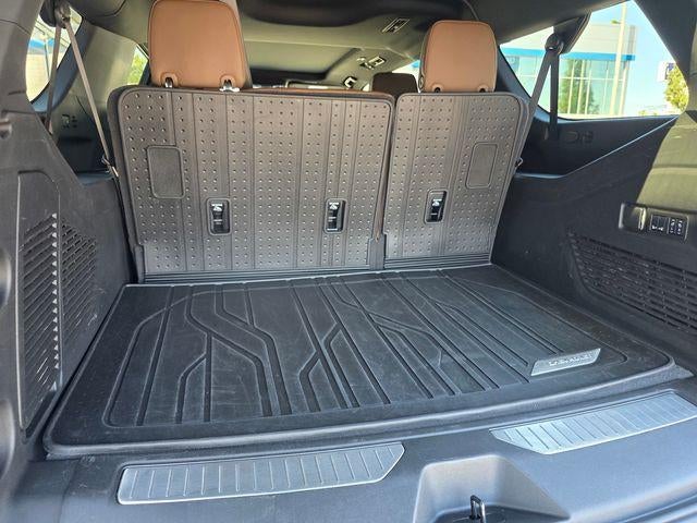 2025 Chevrolet Suburban 4WD High Country