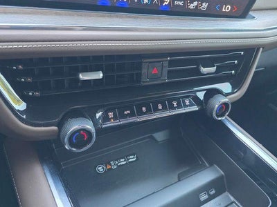 2025 Chevrolet Suburban 4WD High Country