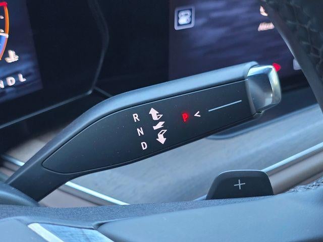 2025 Chevrolet Suburban 4WD High Country