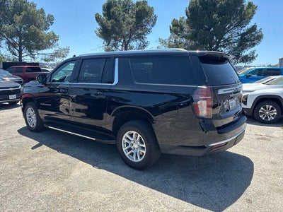 2023 Chevrolet Suburban 4WD LS