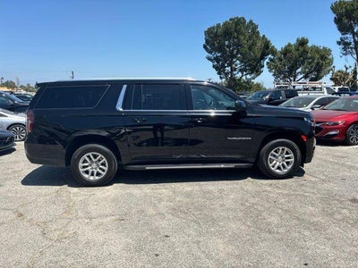 2023 Chevrolet Suburban 4WD LS