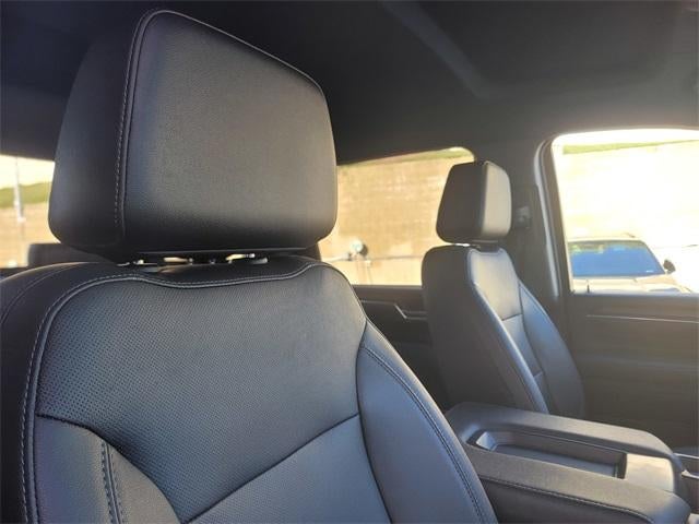 2024 GMC Sierra 2500 HD Crew Cab Standard Box 4-Wheel Drive SLT