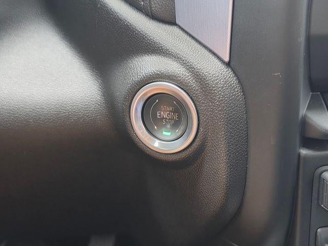 2019 GMC Sierra 1500 Crew Cab Short Box 2-Wheel Drive SLT