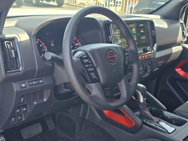 2025 Nissan Frontier Crew Cab 4x4 PRO-4X