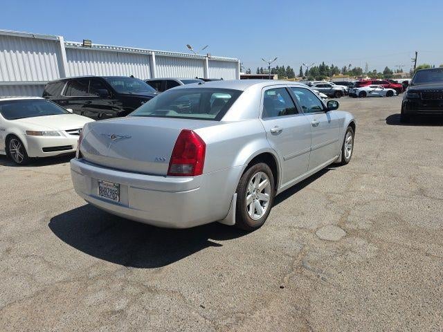 2007 Chrysler 300 4dr Sdn 300 RWD