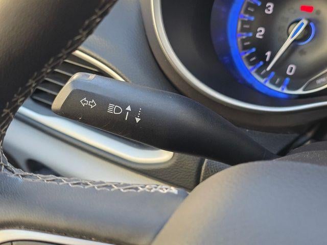 2023 Chrysler Pacifica Touring L FWD