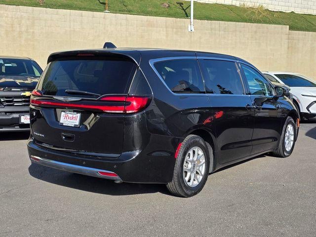 2023 Chrysler Pacifica Touring L FWD