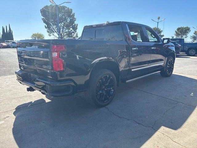 2025 Chevrolet Silverado 1500 Crew Cab Short Box 4-Wheel Drive High Country