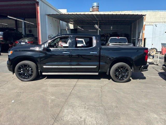 2025 Chevrolet Silverado 1500 Crew Cab Short Box 4-Wheel Drive High Country