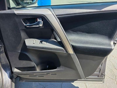 2015 Toyota RAV4 FWD 4dr XLE (GS)