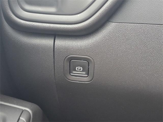 2024 Chevrolet Silverado 1500 Crew Cab Short Box 2-Wheel Drive Custom