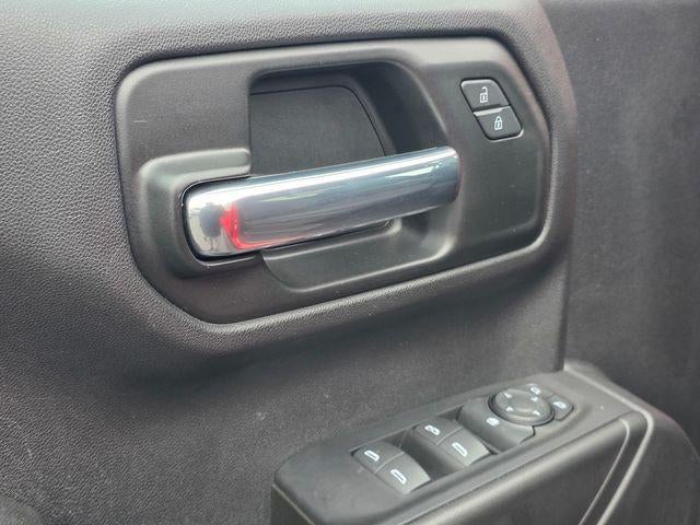2023 Chevrolet Silverado 1500 Crew Cab Short Box 2-Wheel Drive Custom