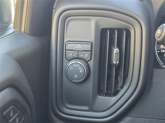 2022 Chevrolet Silverado 1500 Crew Cab Short Box 2-Wheel Drive Custom