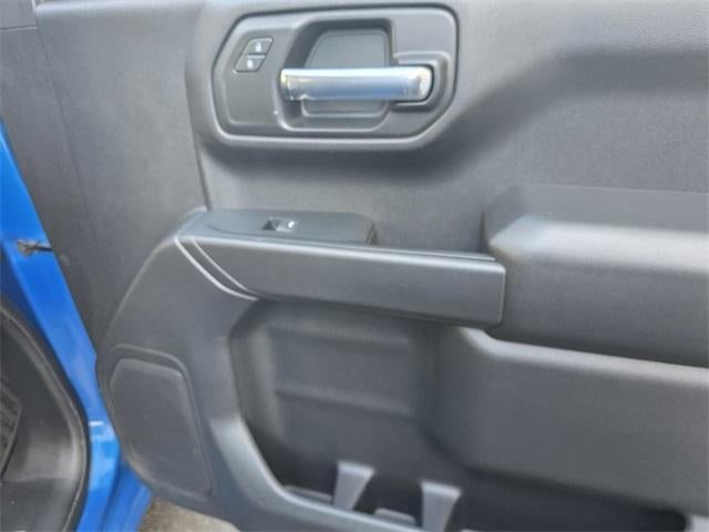 2022 Chevrolet Silverado 1500 Crew Cab Short Box 2-Wheel Drive Custom