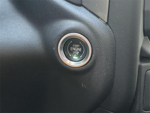 2022 Chevrolet Silverado 1500 Crew Cab Short Box 2-Wheel Drive Custom