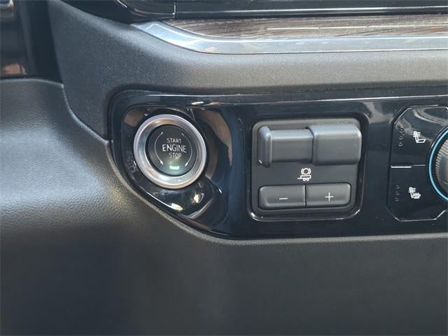 2025 Chevrolet Silverado 1500 Crew Cab Short Box 2-Wheel Drive LT