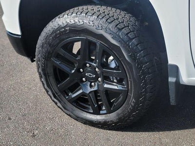 2024 Chevrolet Silverado 1500 Crew Cab Short Box 4-Wheel Drive Custom Trail Boss