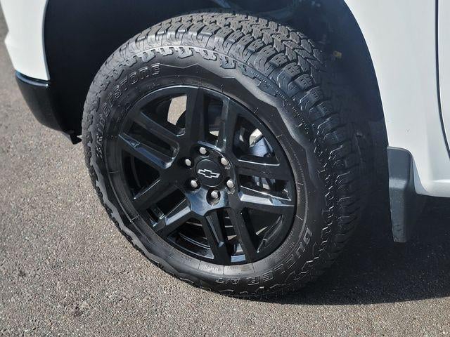 2024 Chevrolet Silverado 1500 Crew Cab Short Box 4-Wheel Drive Custom Trail Boss