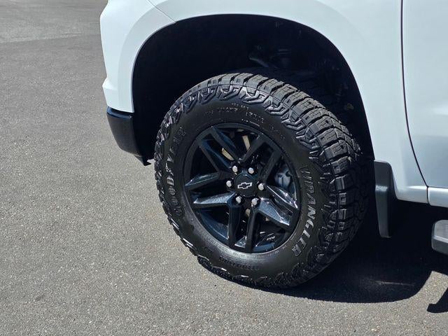 2026 Chevrolet Silverado 1500 Crew Cab Short Box 4-Wheel Drive Custom Trail Boss