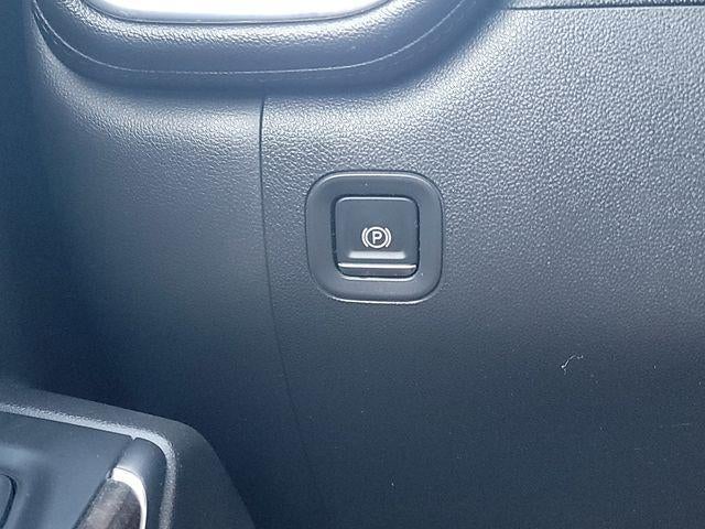 2020 Chevrolet Silverado 1500 Crew Cab Short Box 2-Wheel Drive RST