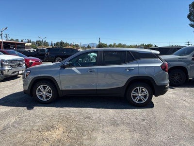 2024 GMC Terrain FWD 4dr SLE