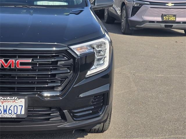 2023 GMC Terrain FWD 4dr SLE