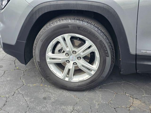 2024 GMC Terrain FWD 4dr SLE