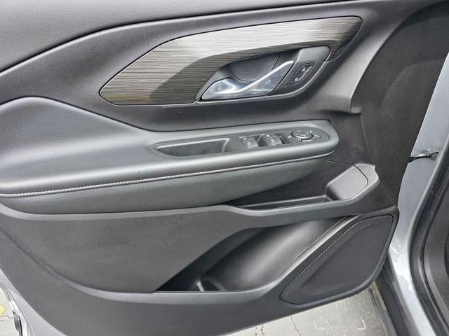 2024 GMC Terrain FWD 4dr SLE