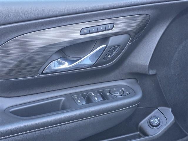 2024 GMC Terrain FWD 4dr SLT