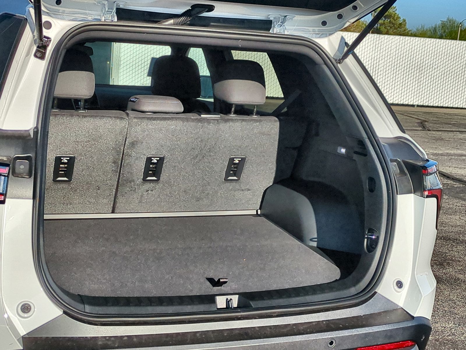 2027 Chevrolet Equinox FWD LT