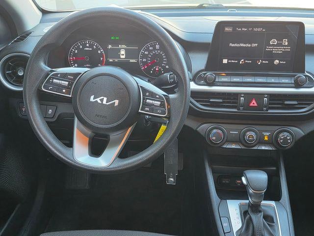 2024 Kia Forte LXS IVT