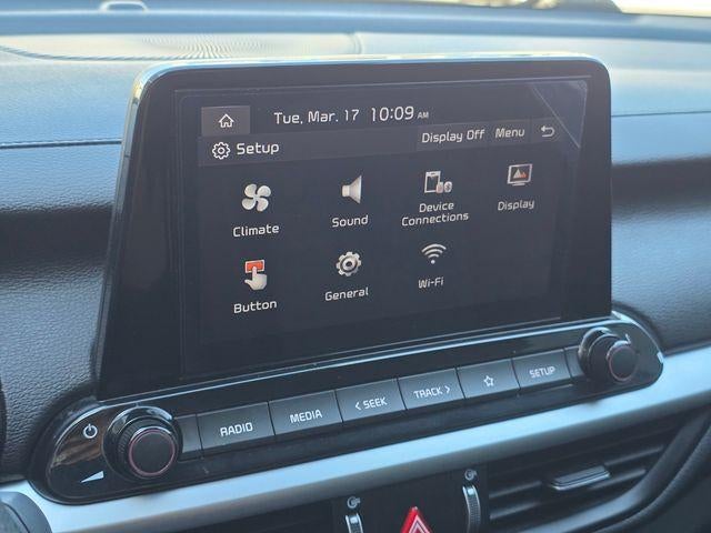 2024 Kia Forte LXS IVT