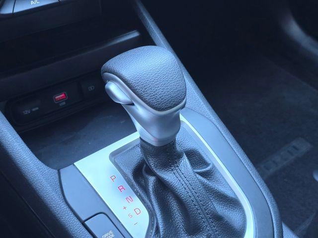 2024 Kia Forte LXS IVT