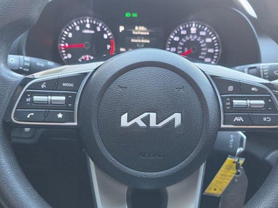 2024 Kia Forte LXS IVT