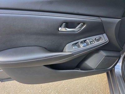 2023 Nissan Sentra SV CVT