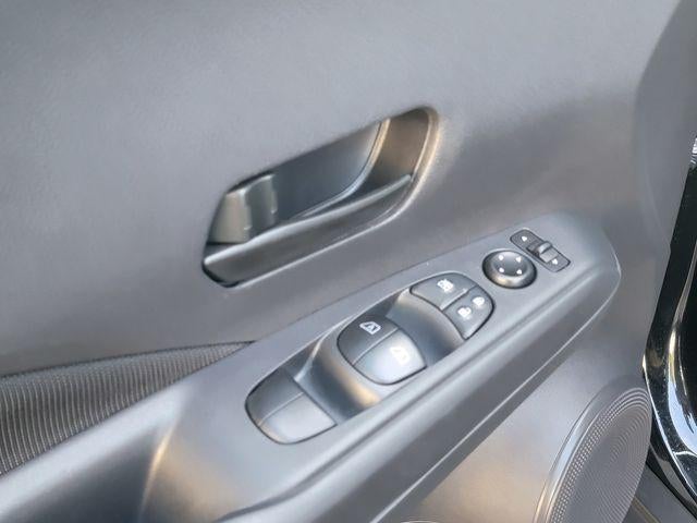 2024 Nissan Kicks S FWD