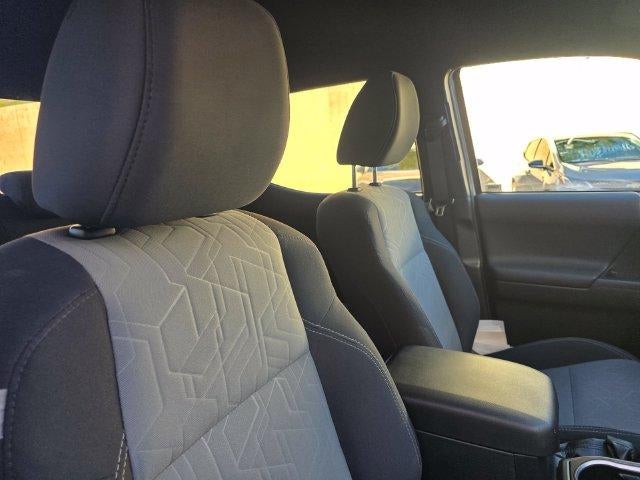 2022 Toyota Tacoma 2WD TRD Off Road Double Cab 5' Bed V6 AT (Natl)