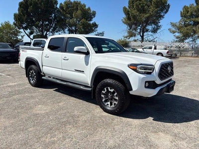 2022 Toyota Tacoma 2WD TRD Off Road Double Cab 5' Bed V6 AT (Natl)