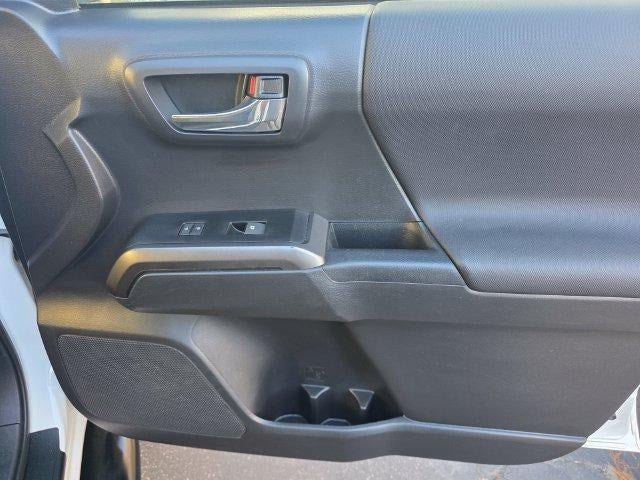 2022 Toyota Tacoma 2WD TRD Off Road Double Cab 5' Bed V6 AT (Natl)