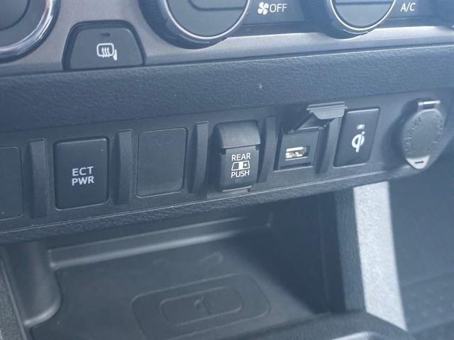 2023 Toyota Tacoma 4WD SR Double Cab 5' Bed V6 AT (GS)