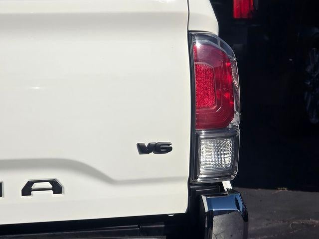 2023 Toyota Tacoma 4WD SR Double Cab 5' Bed V6 AT (GS)