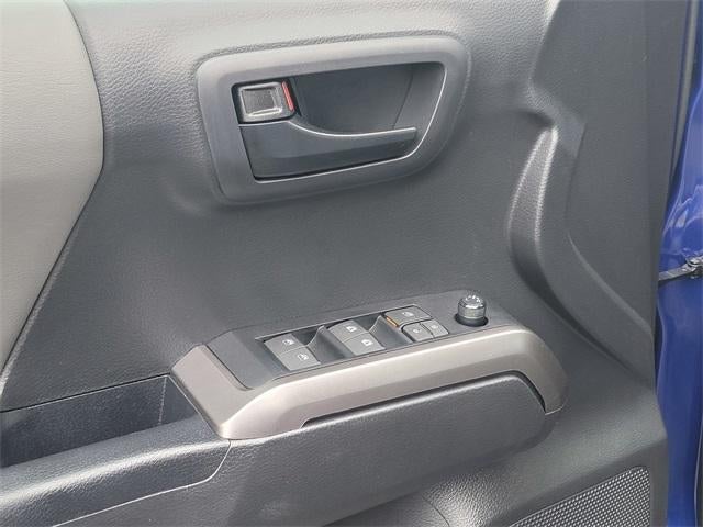 2023 Toyota Tacoma 4WD SR5 Double Cab 5' Bed V6 AT (GS)