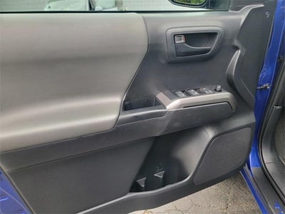 2023 Toyota Tacoma 4WD SR5 Double Cab 5' Bed V6 AT (GS)